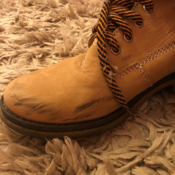 Steve Madden Timberland Style Boots - Picture 5 of 5